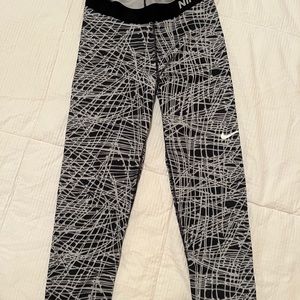 Womens Nike capri running pants . Size M